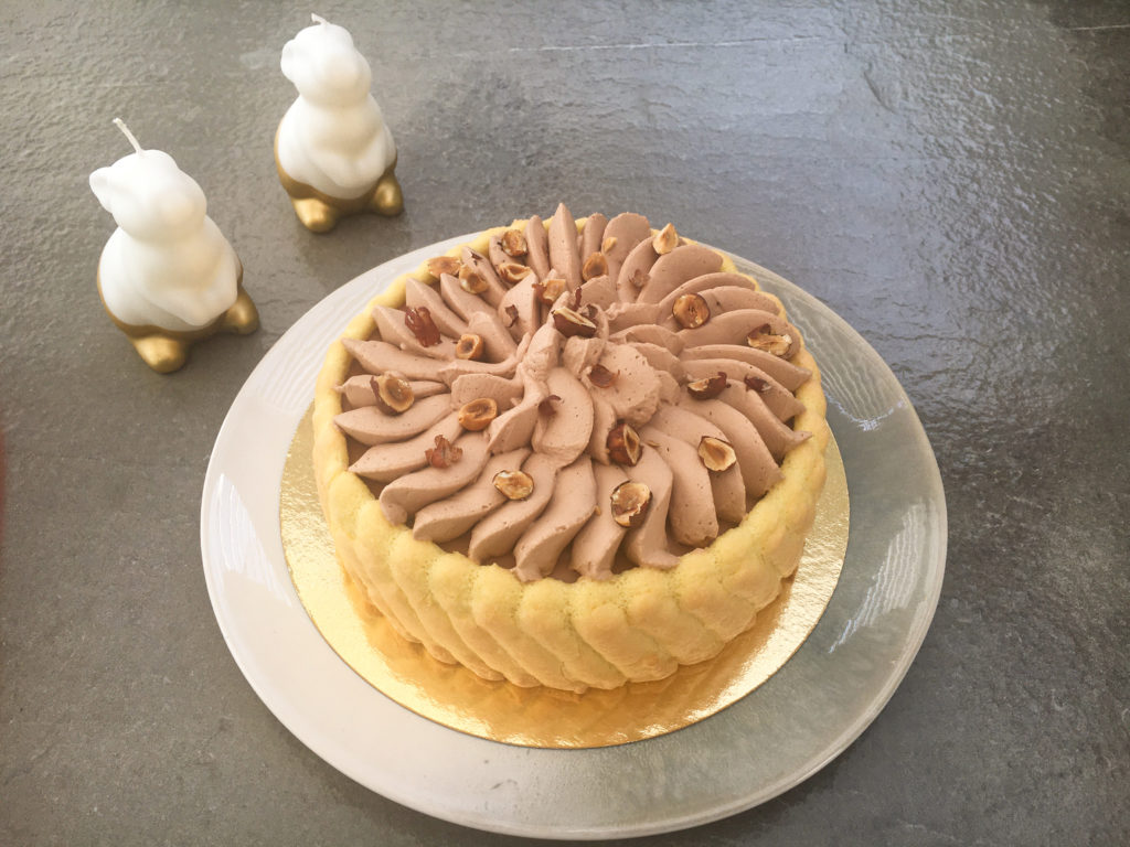 Charlotte Chocolat Noisettes pour Pâques Quelques